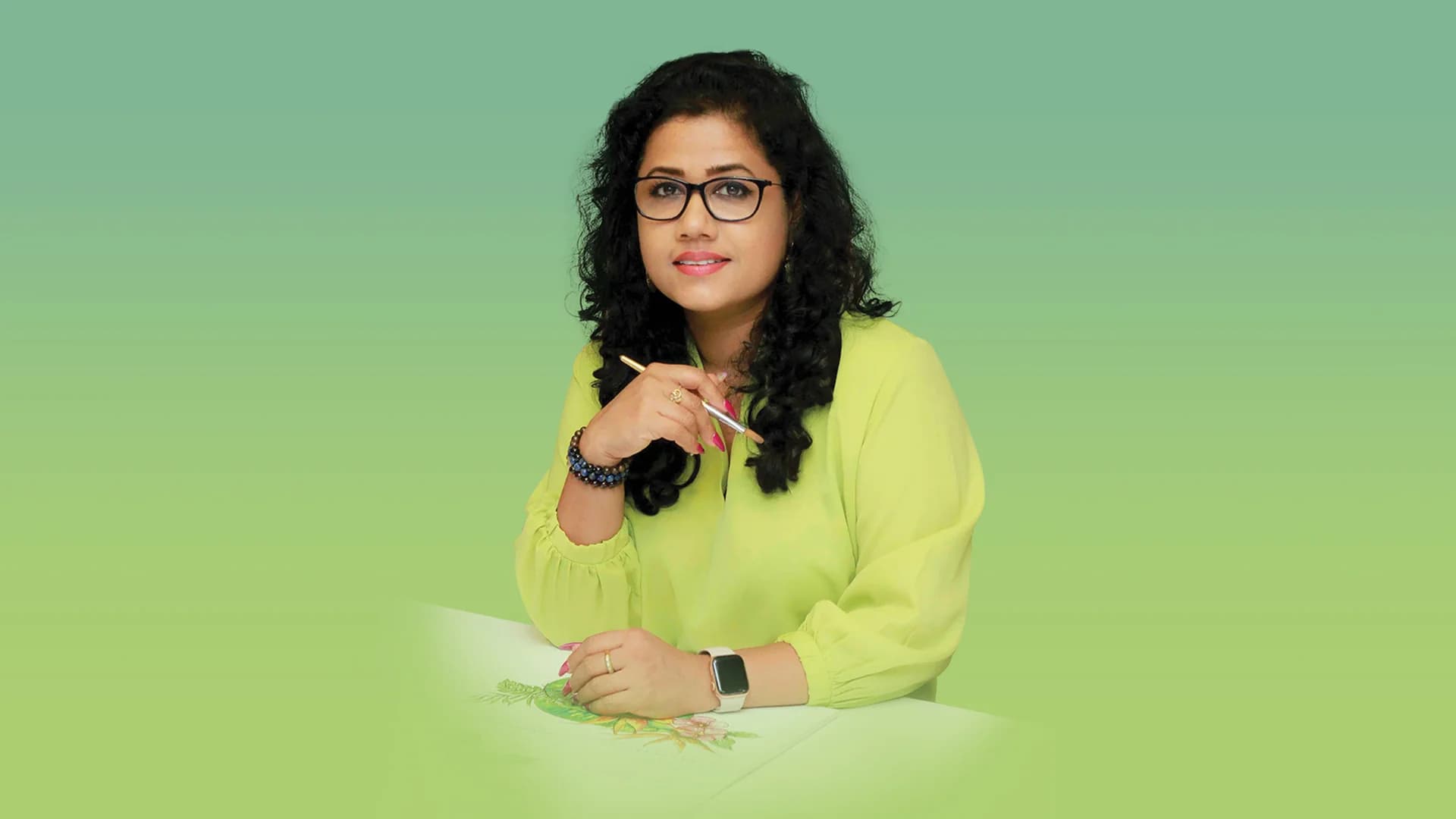 Mrs. Dinupa Jayasooriya with a nail-art brush